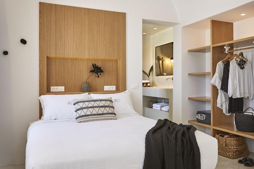 White & Co. La Torre Suites Pírgosz Kültér fotó