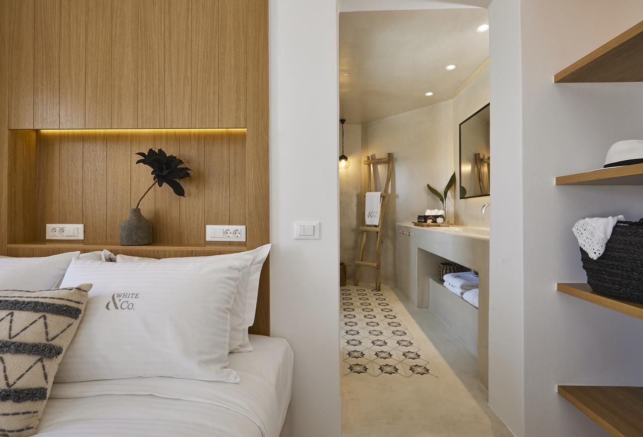 White & Co. La Torre Suites Pírgosz Kültér fotó